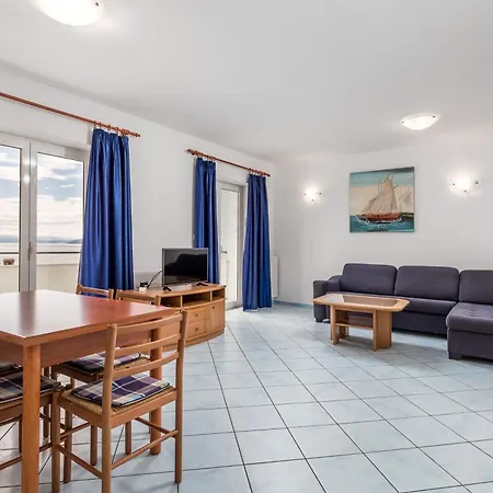 Apartment Mit Terrasse Moscenicka Draga